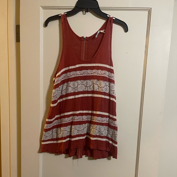 Kimchi Blue Tops - Kimchi Blue burnt orange with lace detail tank.  Zipper back. Good shape. Size M